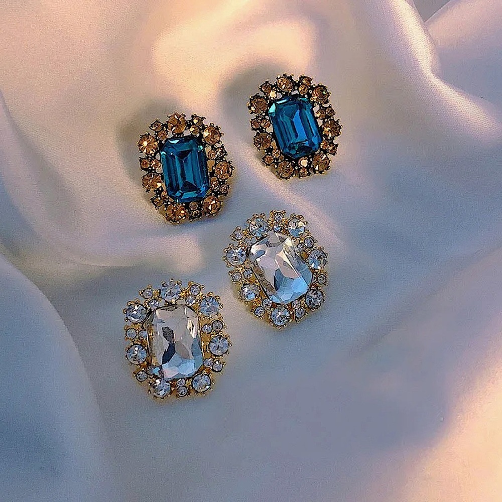 Bella Vintage Gem Stud Earrings